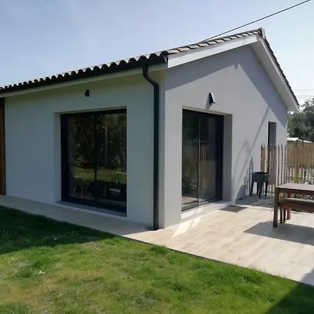 Charmante Maison Neuve Au D'hourtin