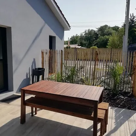Charmante Maison Neuve Au D'hourtin